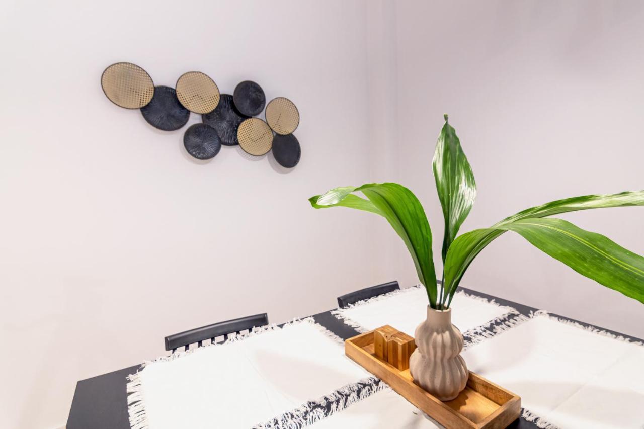 Bona'S Guest House Agia  外观 照片