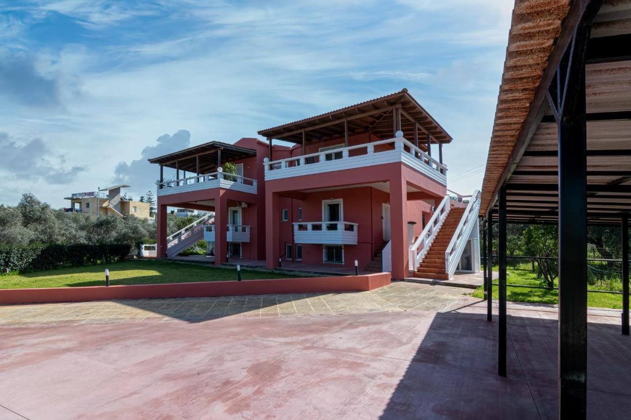 Bona'S Guest House Agia  外观 照片