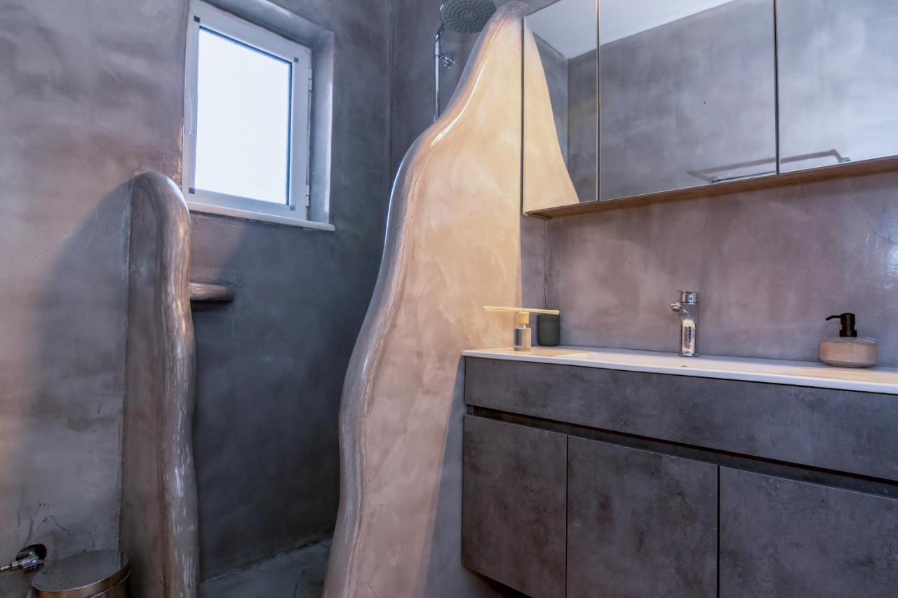 Bona'S Guest House Agia  外观 照片